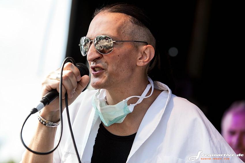 Dr. MO and the Nurses (live beim Rock im Hinterland 2015)
